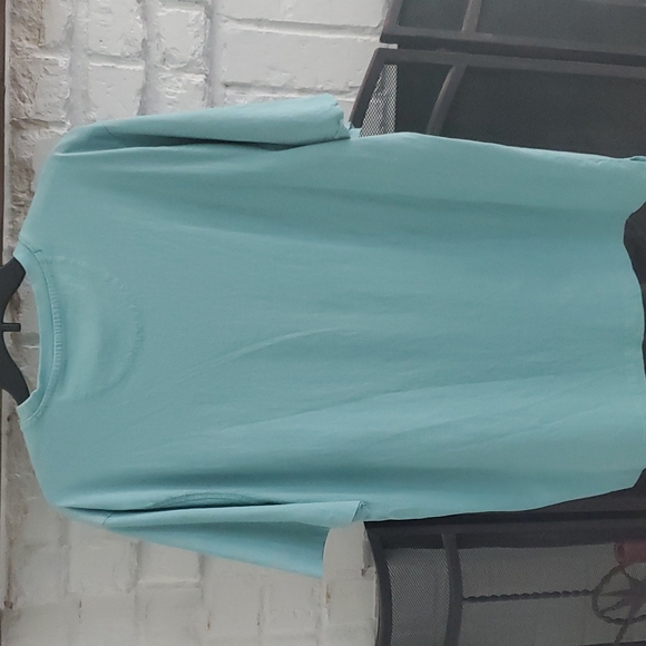 Greg Norman tee shirt In Pretty Seafoam green. Great Condition! - Picture 4 of 4